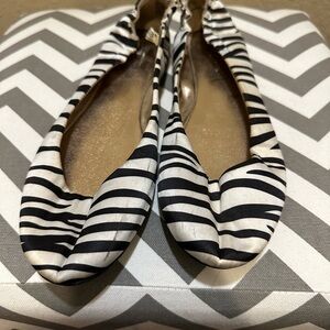 Stylish Zebra Print Women's Flats